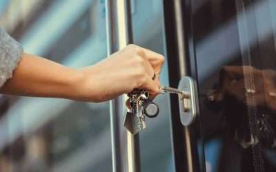 What Are The Common Errors To Avoid When Hiring A Locksmith?
